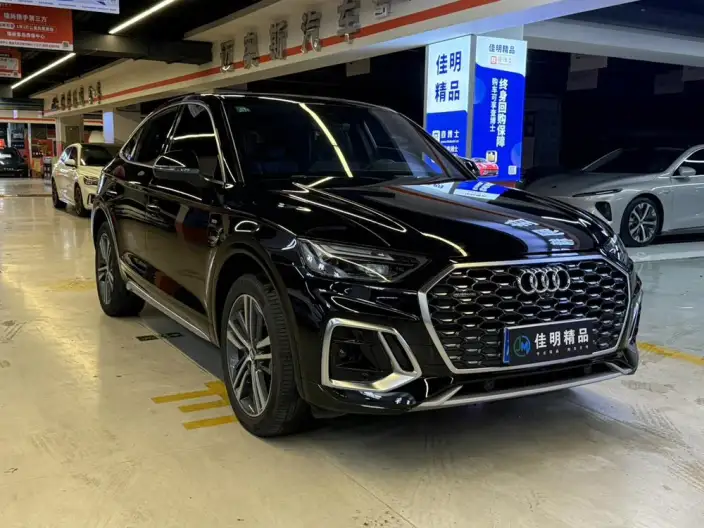Audi Q5L Sportback 2021 Model 40 TFSI Luxury Model – фото 3