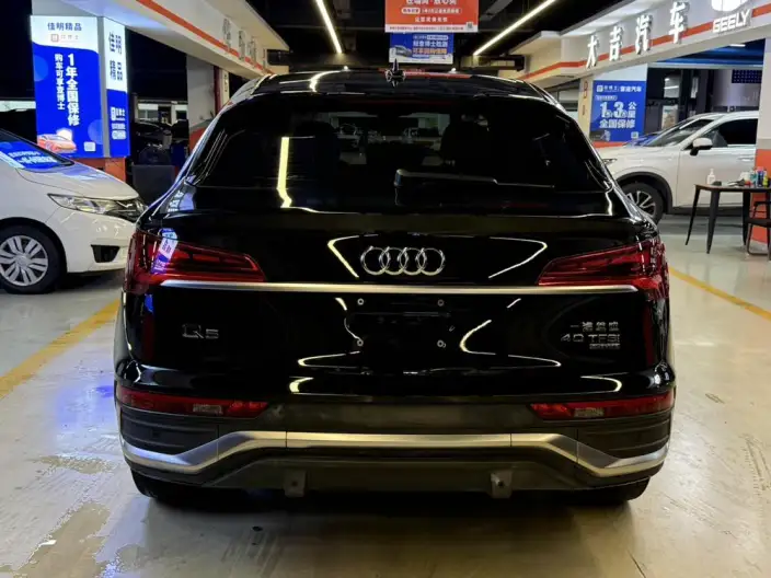 Audi Q5L Sportback 2021 Model 40 TFSI Luxury Model – фото 5