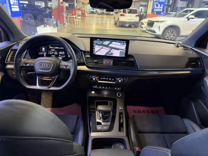 Audi Q5L Sportback 2021 Model 40 TFSI Luxury Model – фото 9