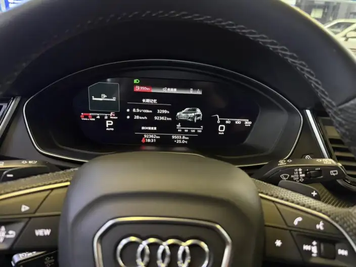 Audi Q5L Sportback 2021 Model 40 TFSI Luxury Model – фото 10