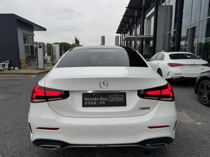 Mercedes-Benz A-class 2021 Model A 200 L Sports sedan Fashion Edition – фото 6