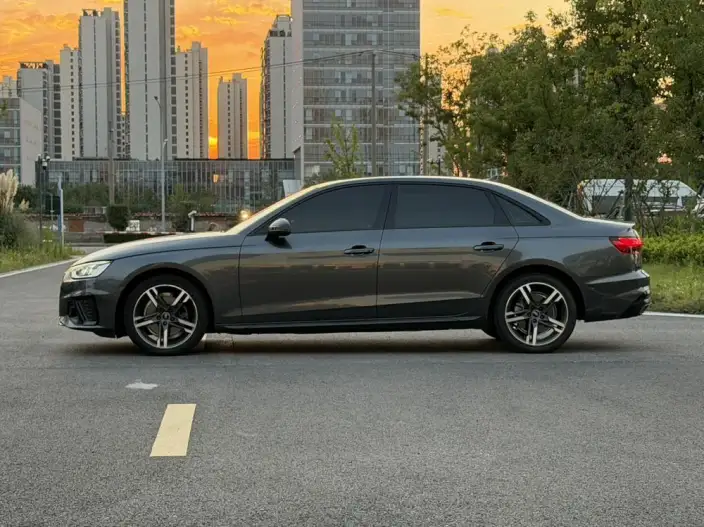 Audi A4 L 2022 Model 40 TFSI Luxury Dynamic Model – фото 3