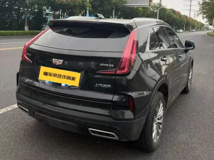 Cadillac XT4 2024 Model 28T 2WD Luxury Model – фото 3