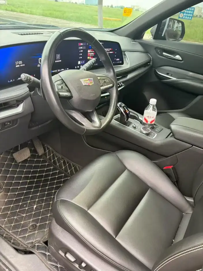 Cadillac XT4 2024 Model 28T 2WD Luxury Model – фото 6