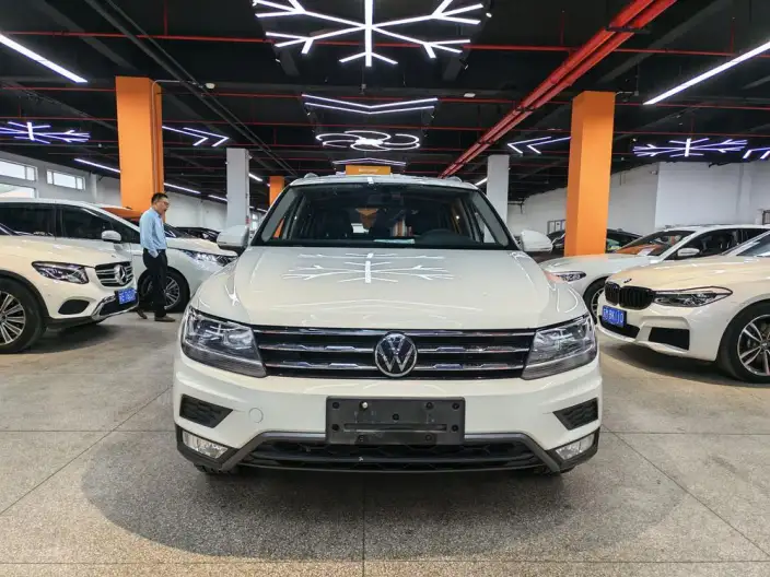 Volkswagen Tiguan L 2021 Model 330TSI Automatic 2WD Comfort Edition – фото 2