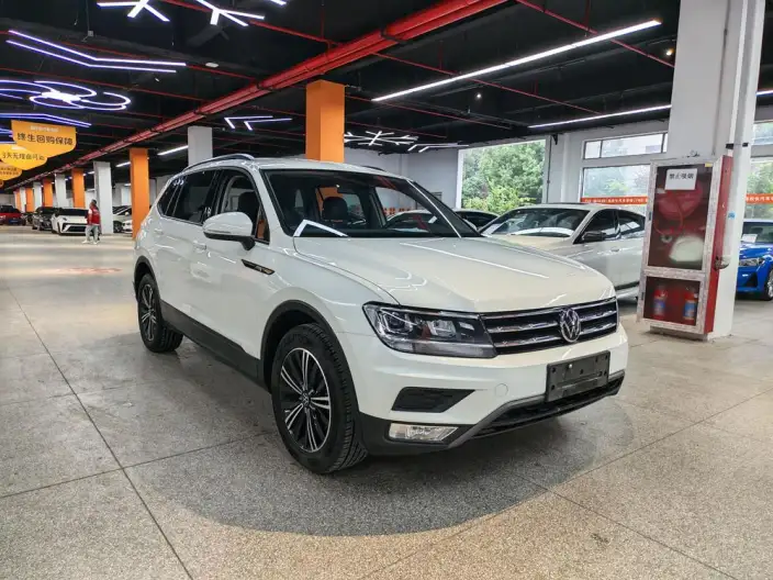 Volkswagen Tiguan L 2021 Model 330TSI Automatic 2WD Comfort Edition – фото 3