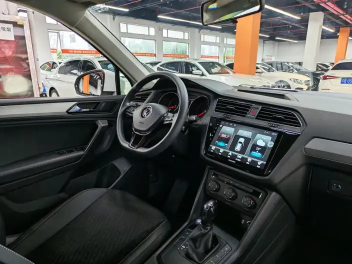 Volkswagen Tiguan L 2021 Model 330TSI Automatic 2WD Comfort Edition – фото 7