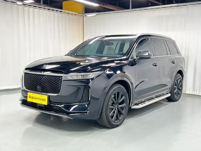 Li Auto ONE 2020 Model Extended Range 6 seat Edition – фото 1