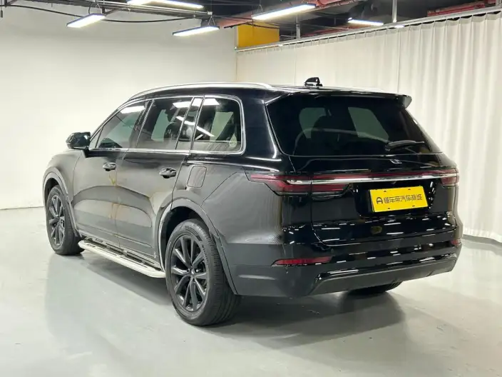 Li Auto ONE 2020 Model Extended Range 6 seat Edition – фото 5