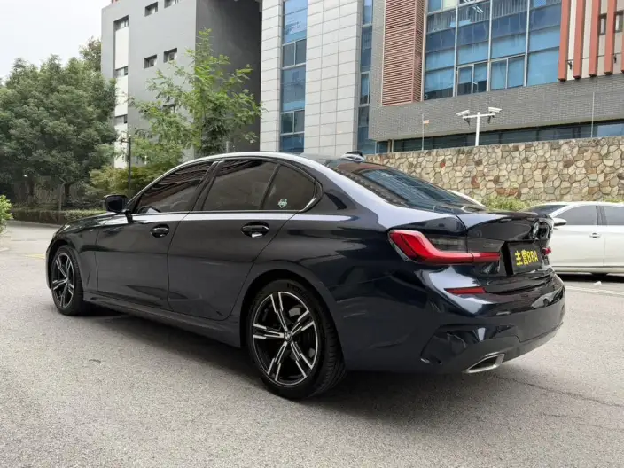 BMW 3 Series 2021 Model Facelift 325i M Sports Set – фото 4