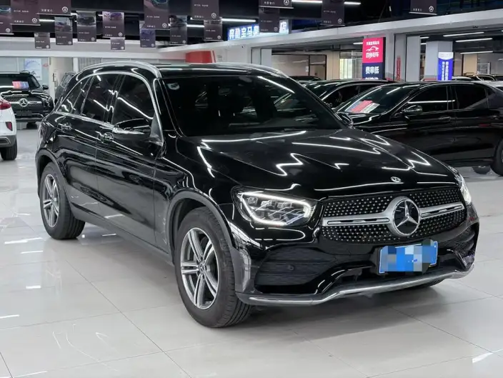 Mercedes-Benz GLC 2020 Model GLC 260 L 4MATIC Luxury Model – фото 2