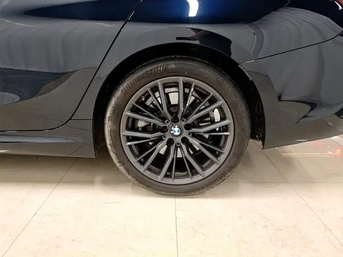 BMW 3 Series 2021 Model 330i M Sports Night Set – фото 9