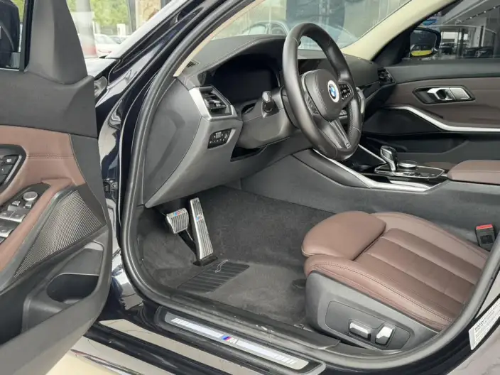 BMW 3 Series 2020 Model 320Li M Sports Set – фото 9