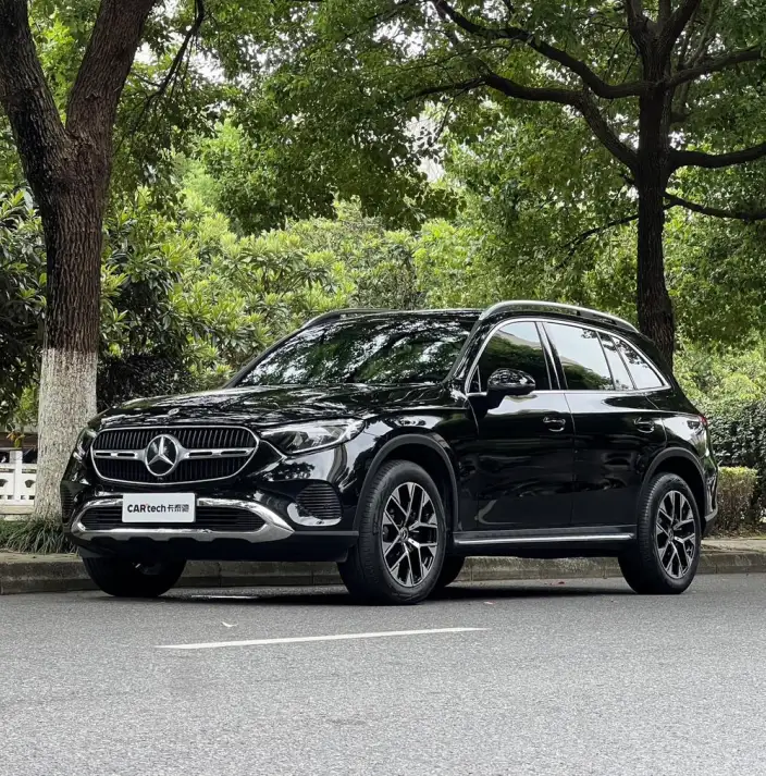Mercedes-Benz GLC 2024 Model GLC 260 L 4MATIC Dynamic Model 5 seat – фото 1