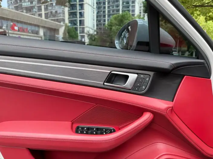 Panamera 2023 Model Panamera Executive Extended Platinum Edition 2.9T – фото 10