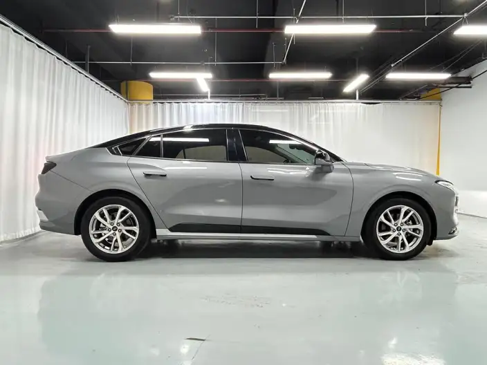 Ford Mondeo 2022 Model Facelift EcoBoost 245 Luxury Model – фото 8