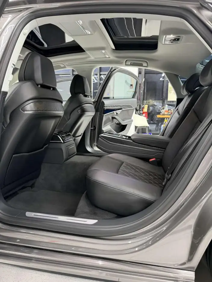 Audi A8 2021 Model A8L 50 TFSI quattro Comfort Model – фото 7