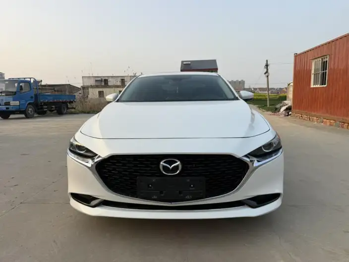 Mazda3 Axela 2022 Model 2.0L Automatic Zhi Engine Edition – фото 2
