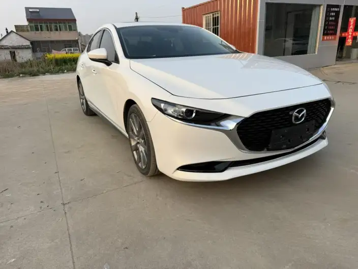 Mazda3 Axela 2022 Model 2.0L Automatic Zhi Engine Edition – фото 3