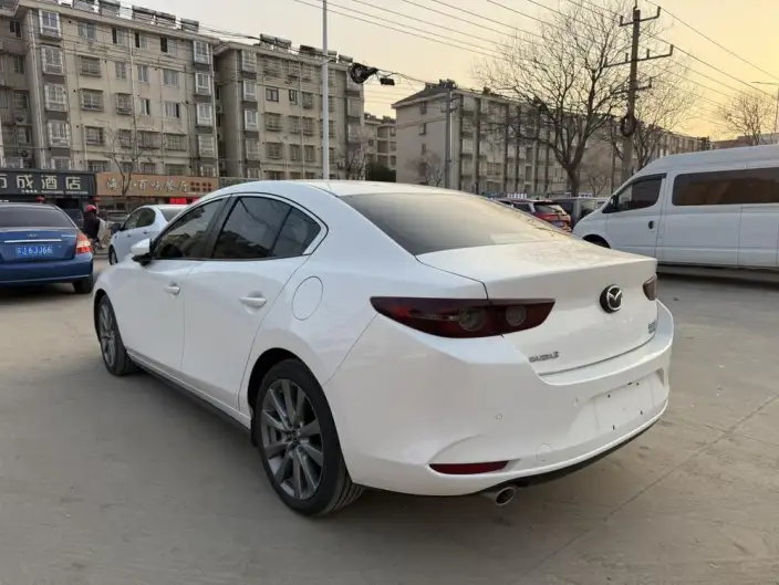 Mazda3 Axela 2022 Model 2.0L Automatic Zhi Engine Edition – фото 4