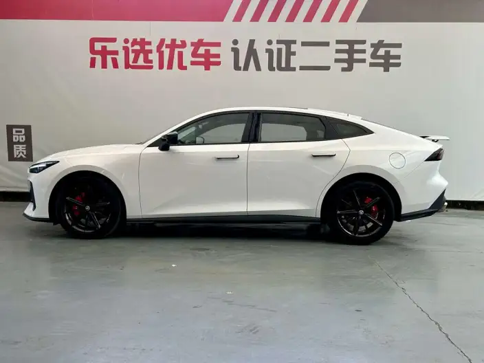 Changan UNI-V 2023 Model 1.5T Noble Model – фото 3