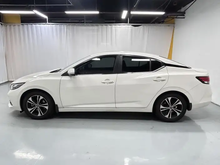 Nissan Sylphy 2020 Model 1.6L XL CVT Yuexiang Edition – фото 4