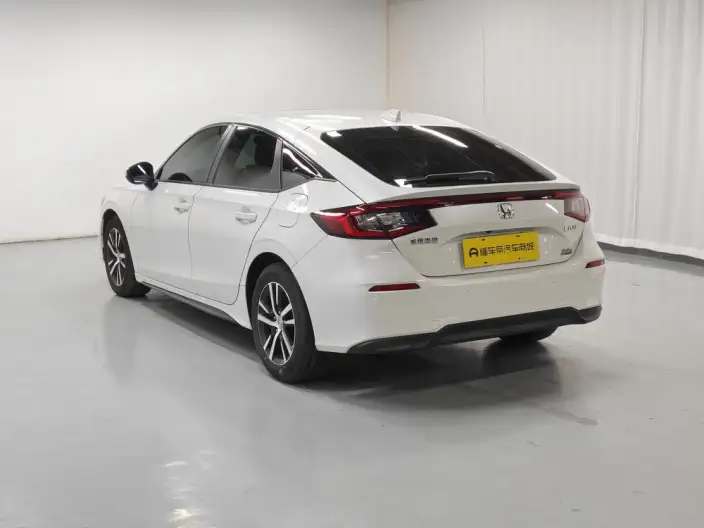 Honda Civic 2023 Model HATCHBACK 240TURBO CVT Extreme Leap Edition – фото 5