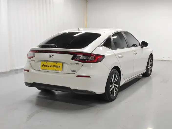 Honda Civic 2023 Model HATCHBACK 240TURBO CVT Extreme Leap Edition – фото 7