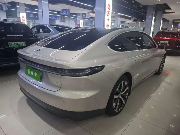 NIO ET7 2024 Model 75kWh Executive Edition – фото 5