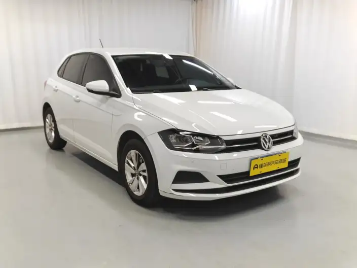 Polo 2023 Model Facelift Plus 1.5L Automatic Indulge in Music Letterpress – фото 3