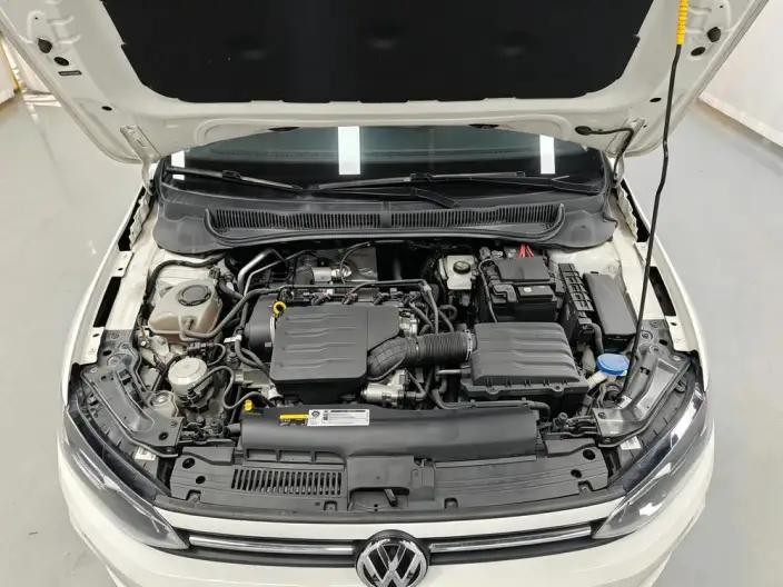 Polo 2023 Model Facelift Plus 1.5L Automatic Indulge in Music Letterpress – фото 10