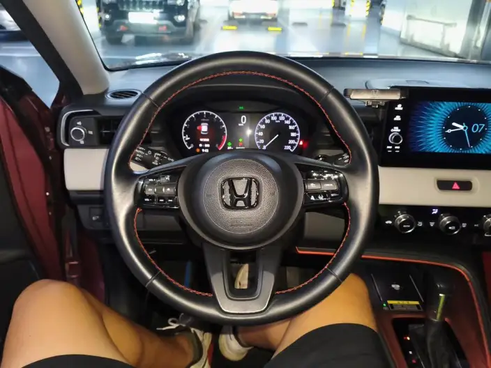 Honda Vezel 2023 Model 1.5L CVT Deluxe Edition – фото 7