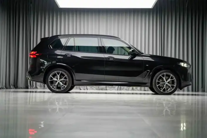 BMW X5 2023 Model xDrive30Li Exclusive Model M Sports Set – фото 5