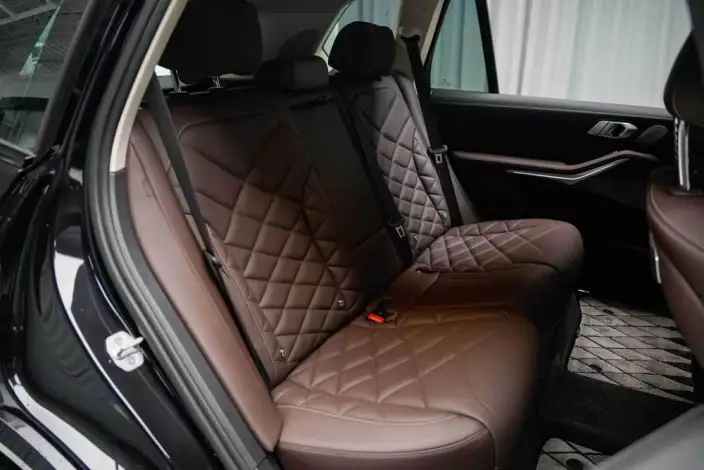 BMW X5 2023 Model xDrive30Li Exclusive Model M Sports Set – фото 9