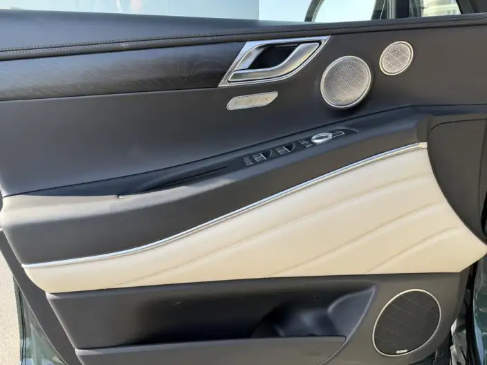 Genesis GV80 2023 Model 2.5T 4WD Ultimate Edition 6 seat – фото 10