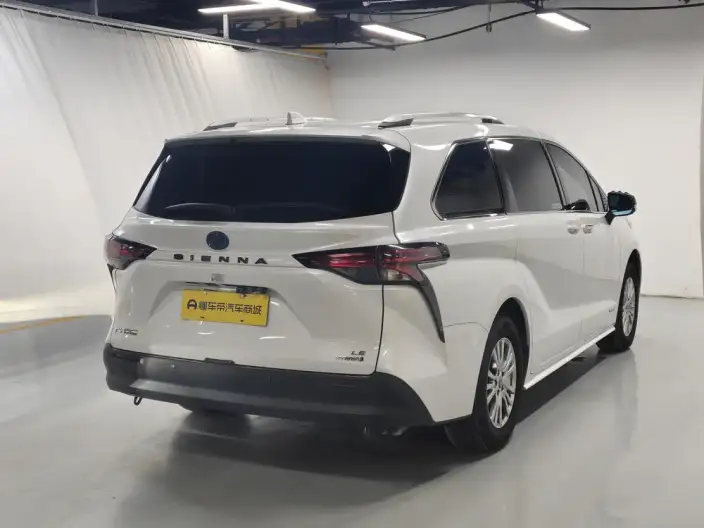 Toyota Sienna 2021 Model 2.5L Hybrid Comfort Edition – фото 7