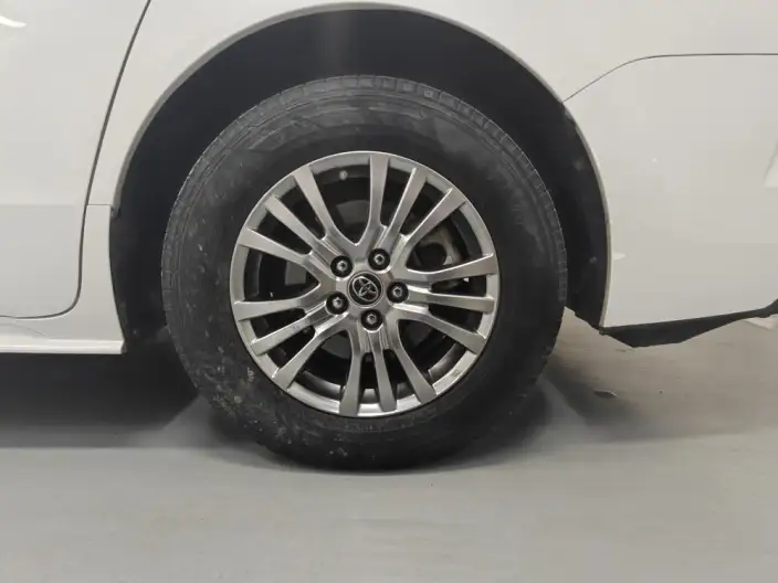Toyota Sienna 2021 Model 2.5L Hybrid Comfort Edition – фото 9