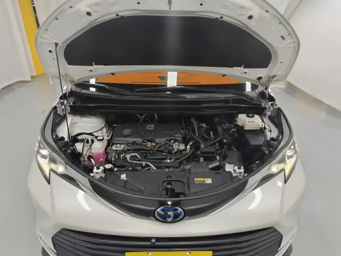Toyota Sienna 2021 Model 2.5L Hybrid Comfort Edition – фото 10