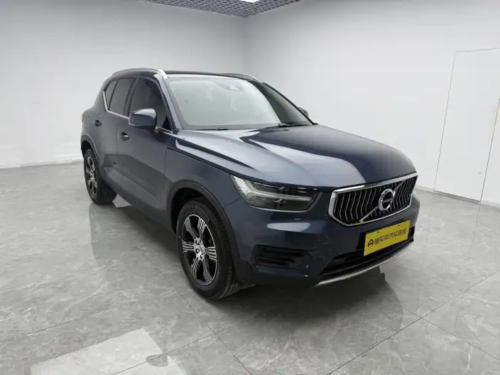 Volvo XC40 2021 Model T3 Smart Range Deluxe Edition – фото 3