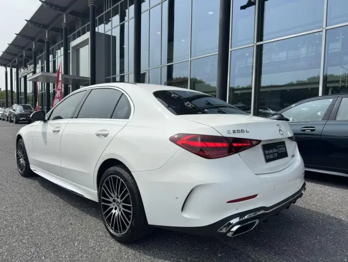 Mercedes-Benz C-Class 2026 Model C 200 L Sports sedan – фото 5
