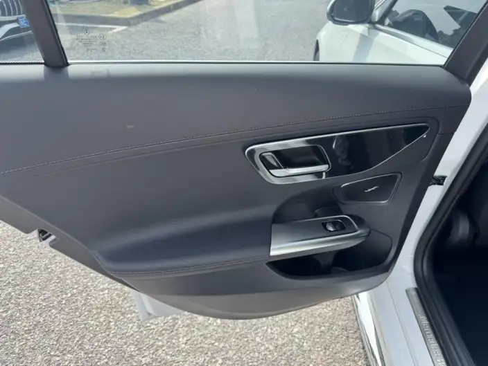 Mercedes-Benz C-Class 2026 Model C 200 L Sports sedan – фото 10