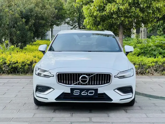 Volvo S60 2020 Model T4 Smart Range Deluxe Edition – фото 2