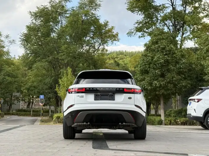 Range Rover Velar 2020 Model P250 R-DYNAMIC S – фото 6