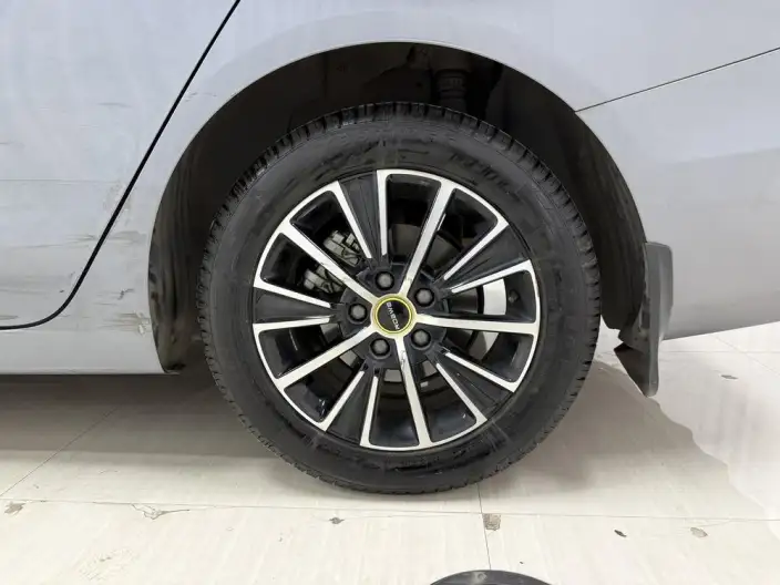 Roewe i5 2021 Model 1.5L CVT Platinum edition – фото 9