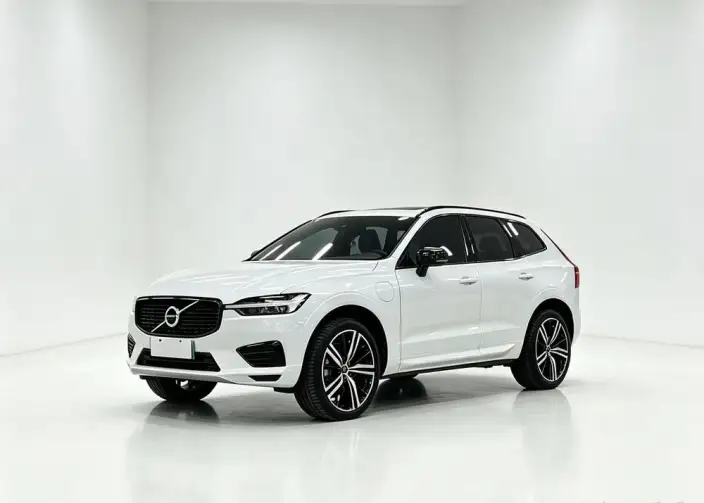 Volvo XC60 PHEV 2021 Model T8 E Drive Hybrid Smart Range Sports Edition – фото 1