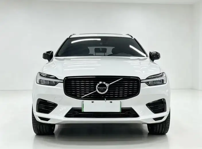 Volvo XC60 PHEV 2021 Model T8 E Drive Hybrid Smart Range Sports Edition – фото 2