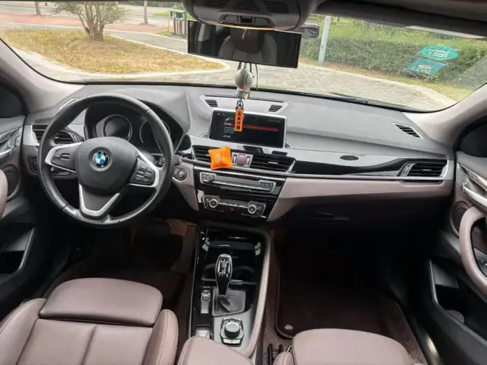 BMW X2 2020 Model sDrive25i Leading Model M Off-road Set – фото 7