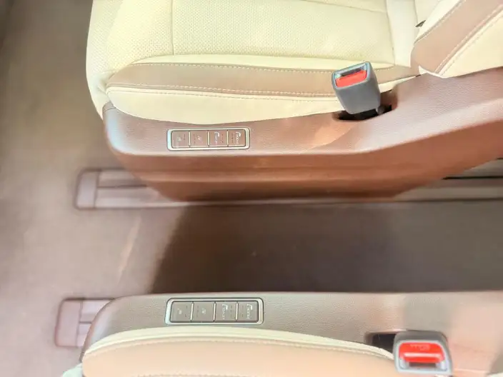 Bestune M9 2023 Model Facelift Supreme Model – фото 6