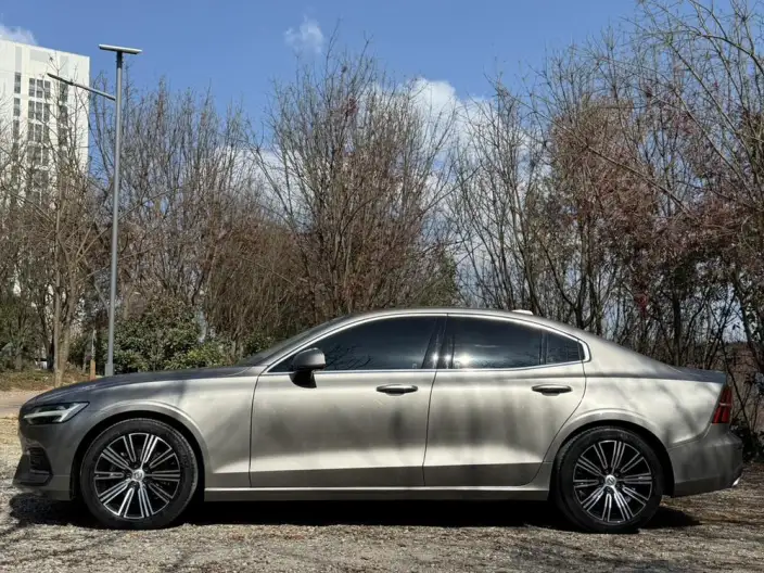 Volvo S60 2021 Model T4 Smart Range Deluxe Edition – фото 4