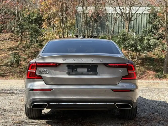 Volvo S60 2021 Model T4 Smart Range Deluxe Edition – фото 6